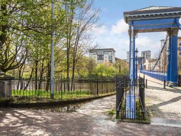Glasgow, Glasgow and Clyde Valley - Equipped kitchen