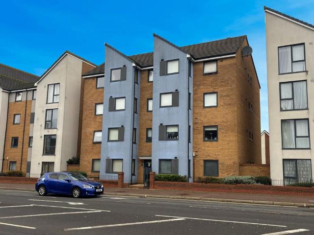 2 bedroom flat for sale