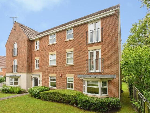 2 bedroom flat for sale