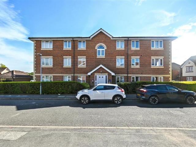 2 bedroom flat for sale