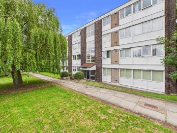 2 bedroom flat for sale