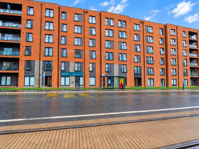 2 bedroom flat for sale
