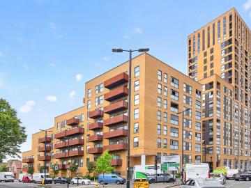 2 bedroom flat for sale