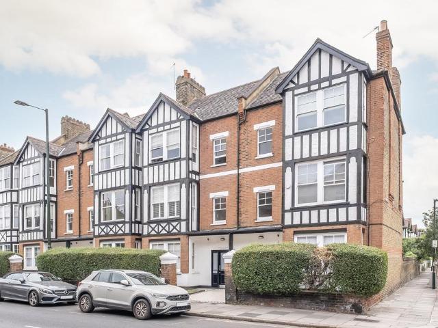 2 bedroom flat for sale