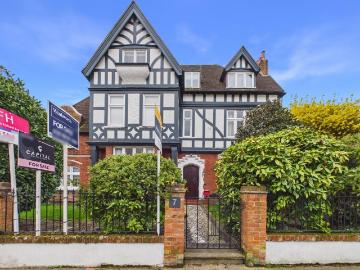 2 bedroom flat for sale