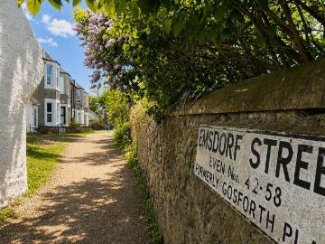 2 bedroom flat for sale