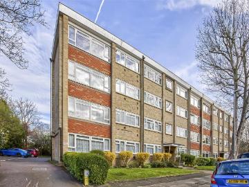 2 bedroom flat for sale