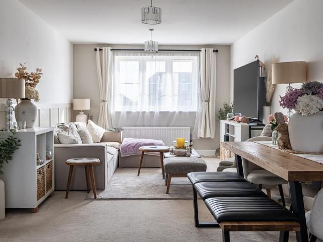 2 bedroom flat for sale