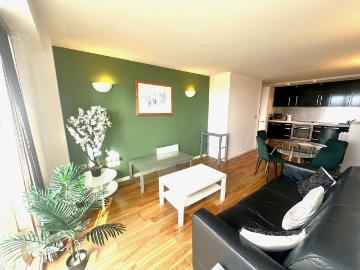 2 bedroom flat for sale