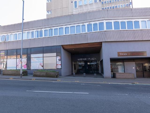 2 bedroom flat for sale
