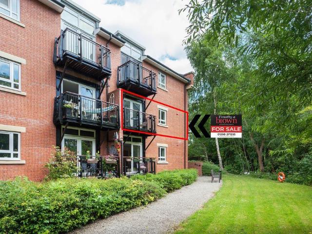 2 bedroom flat for sale