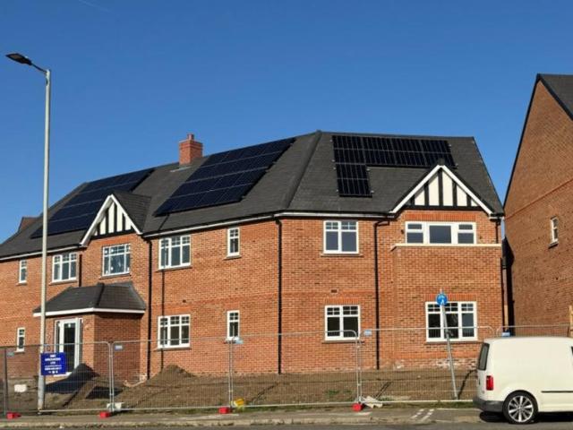 2 bedroom flat for sale