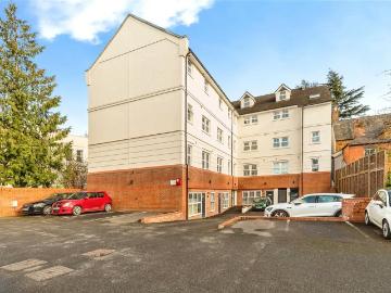 2 bedroom flat for sale