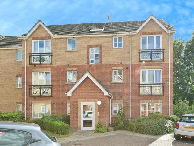 2 bedroom flat for sale