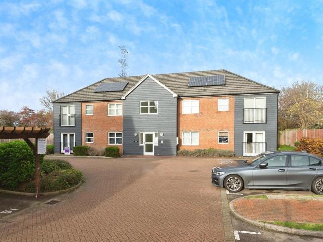 2 bedroom flat for sale