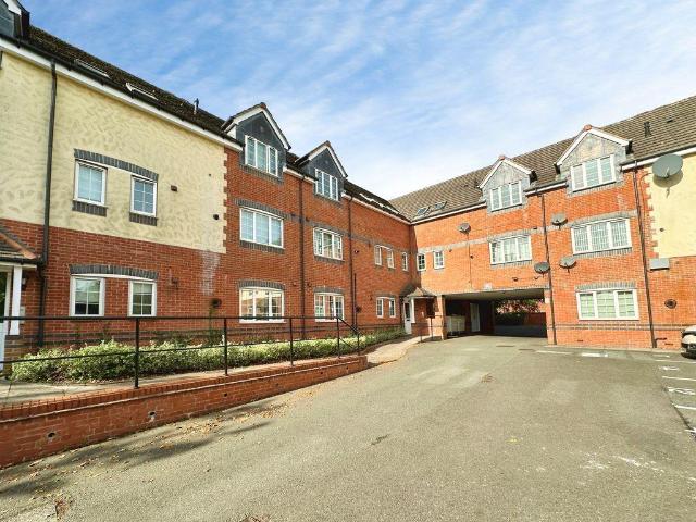 2 bedroom flat for sale
