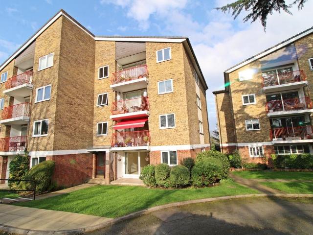 2 bedroom flat for sale