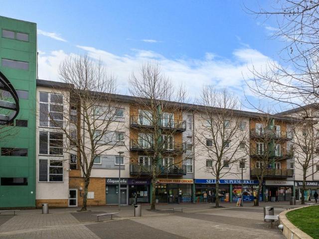 2 bedroom flat for sale