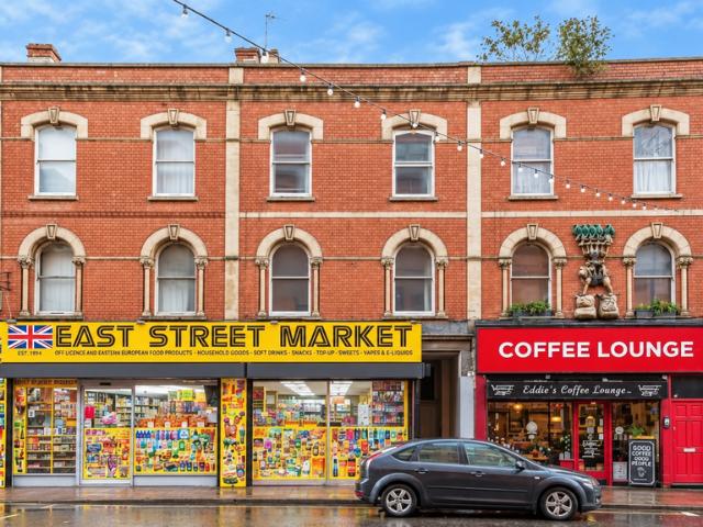 2 bedroom flat for sale
