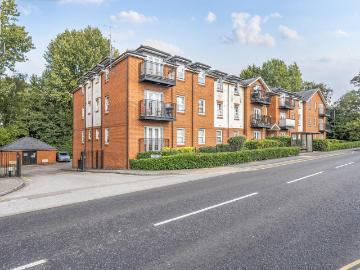 2 bedroom flat for sale