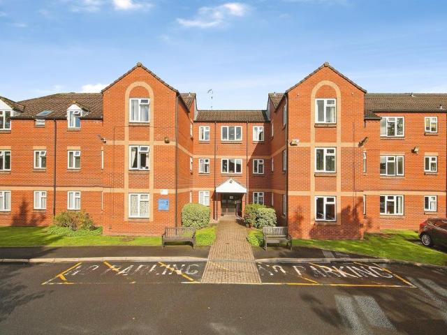 2 bedroom flat for sale