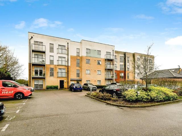 2 bedroom flat for sale