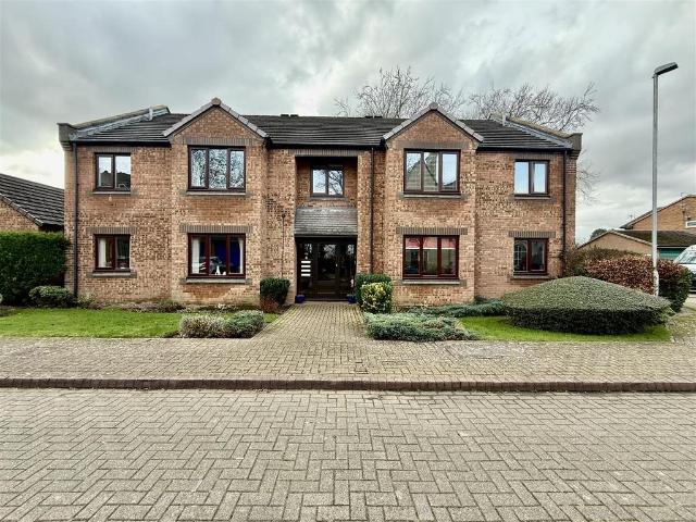 2 bedroom flat for sale