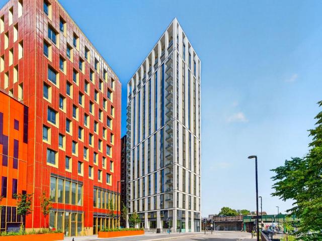 2 bedroom flat for sale