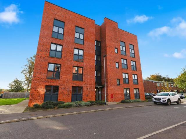 2 bedroom flat for sale