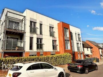 2 bedroom flat for sale