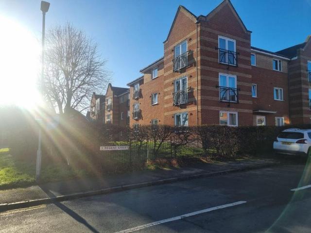 2 bedroom flat for sale