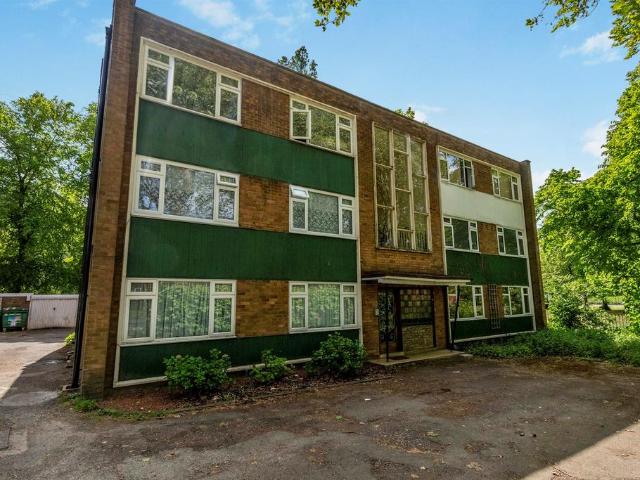 2 bedroom flat for sale