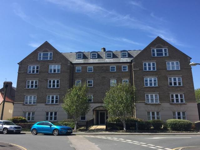 2 bedroom flat for sale