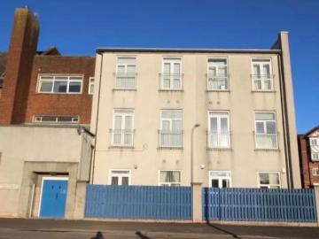 2 bedroom flat for sale