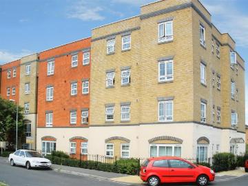 2 bedroom flat for sale