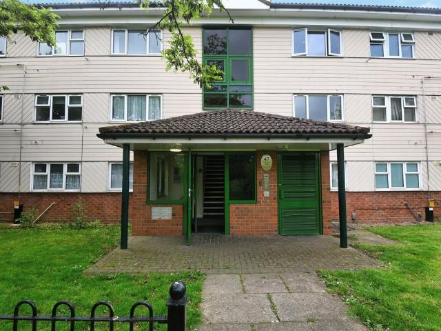 2 bedroom flat for sale