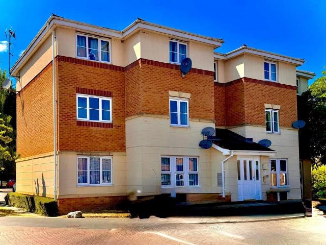 2 bedroom flat for sale