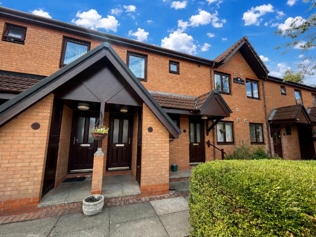 2 bedroom flat for sale