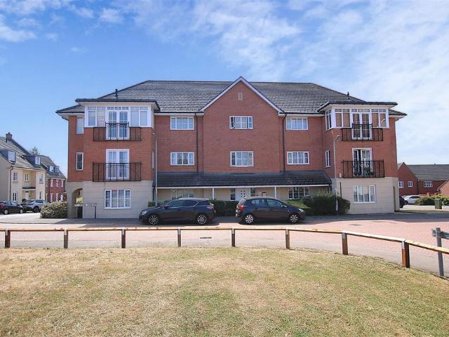 2 bedroom flat for sale