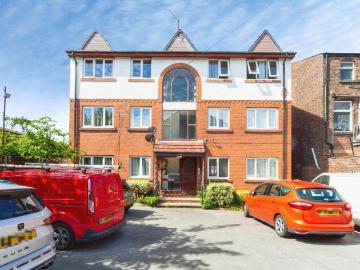 2 bedroom flat for sale