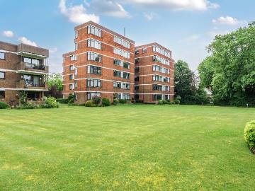 2 bedroom flat for sale
