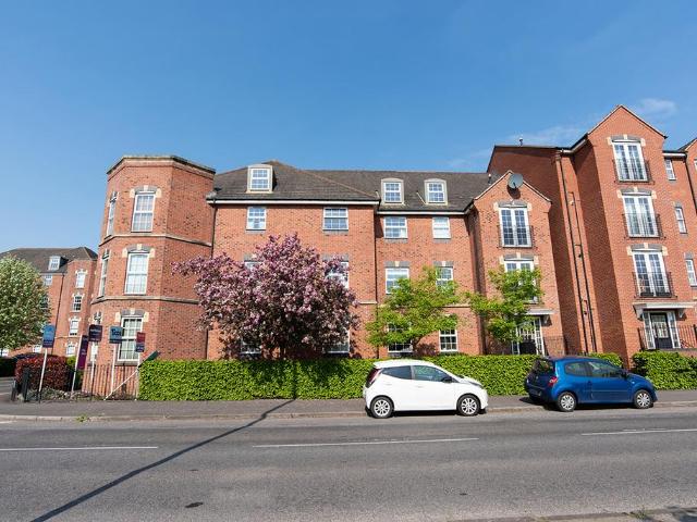2 bedroom flat for sale