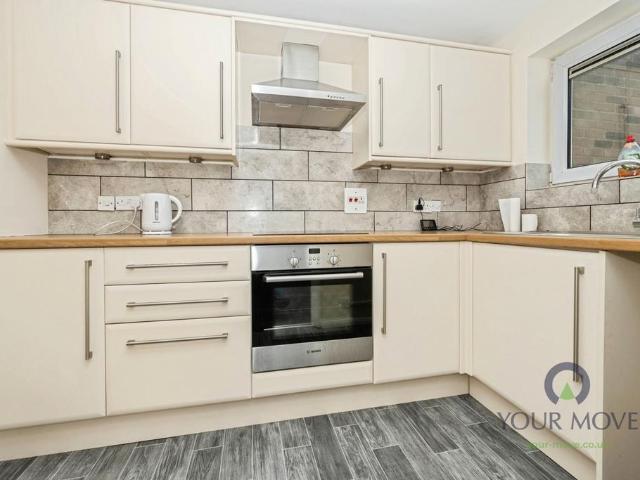 2 bedroom flat for sale