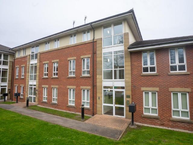 2 bedroom flat for sale