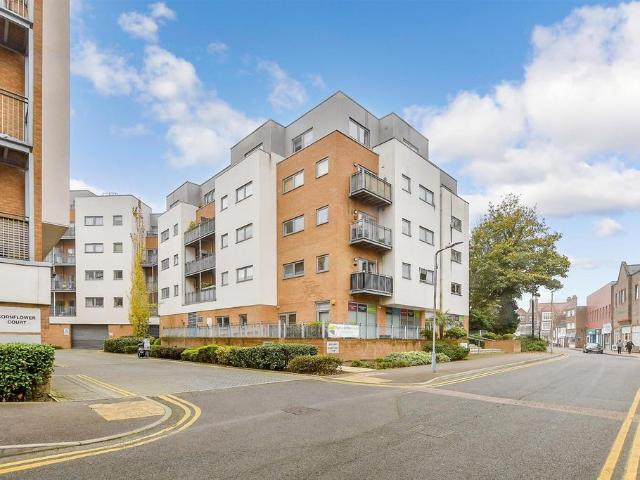 2 bedroom flat for sale