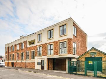 2 bedroom flat for sale