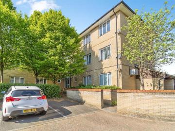 2 bedroom flat for sale