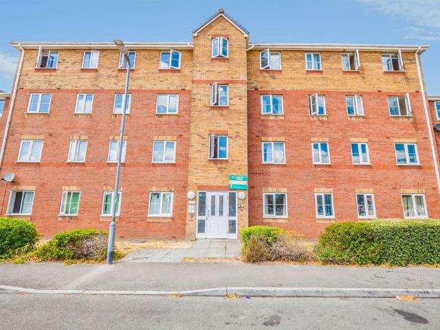 2 bedroom flat for sale
