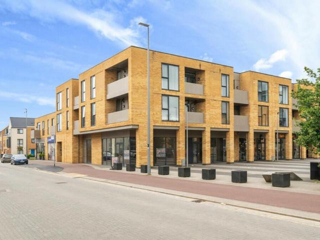 2 bedroom flat for sale