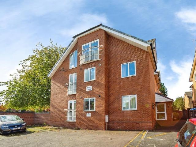 2 bedroom flat for sale